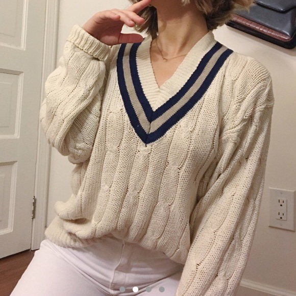 Vintage White (cream?) cable knit v neck sweater - Picture 2 of 4